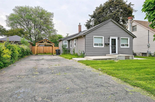 90 Woodward Avenue