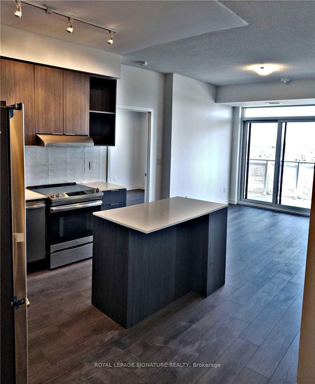 814 - 2520 Eglinton Avenue W