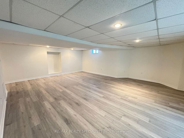 BSMT - 3180 Dovetail Mews