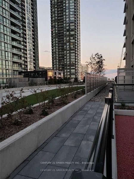 415 - 4055 Parkside Village Drive