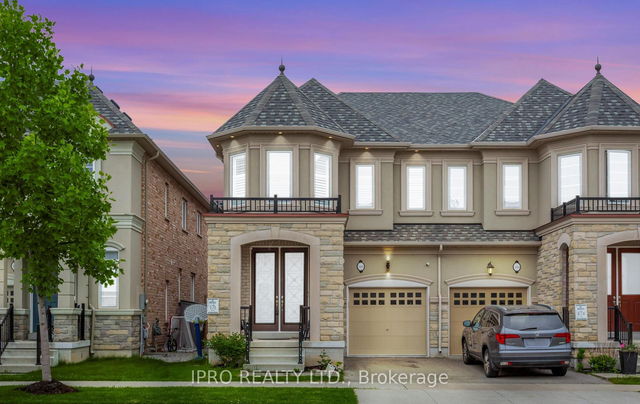 586 Settlers Road W