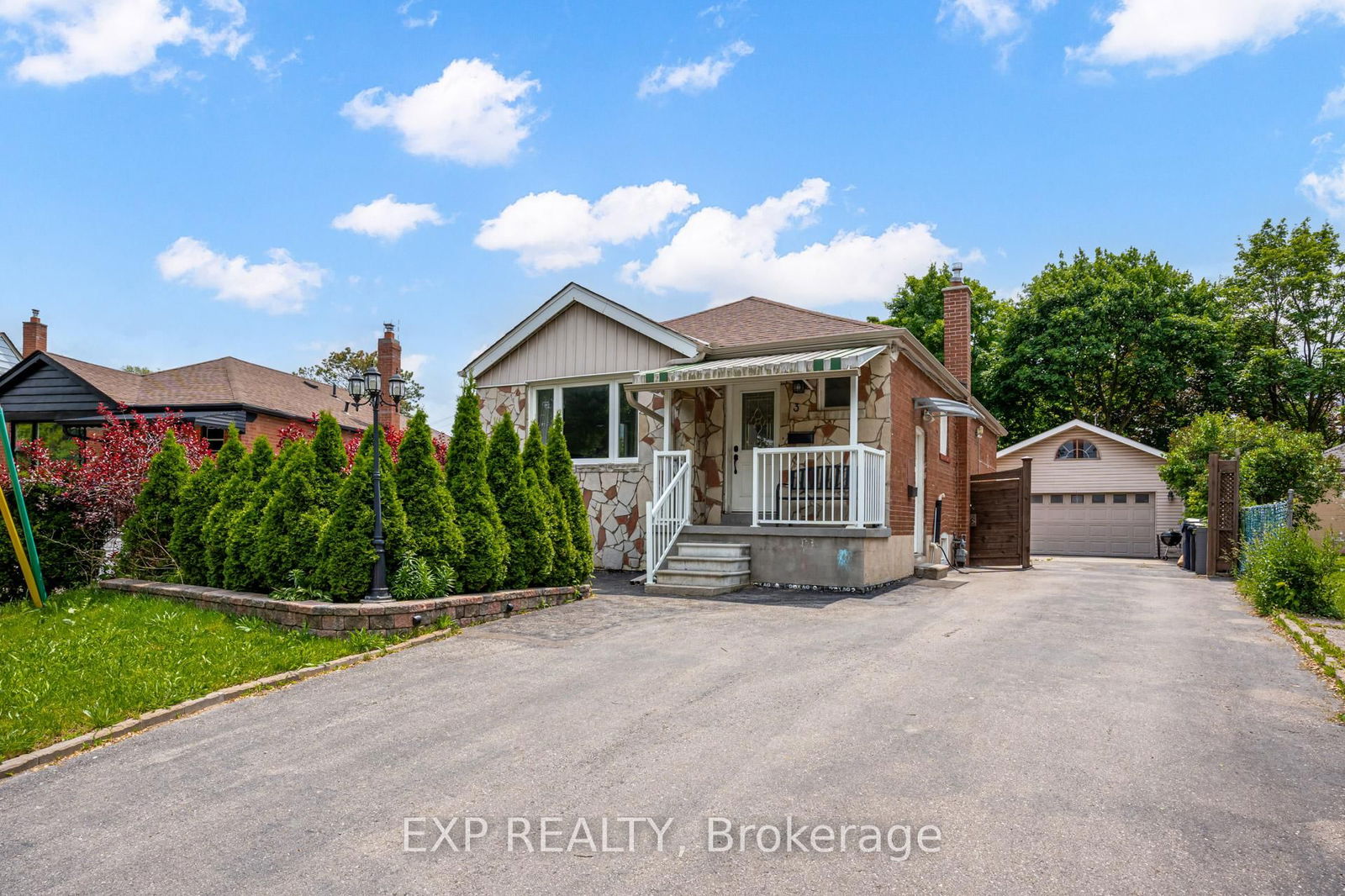 Detached House for sale at 3 Jodphur Avenue, Toronto, Humberlea-Pelmo Park W5, M9M 2J3 - MLS: W12212679