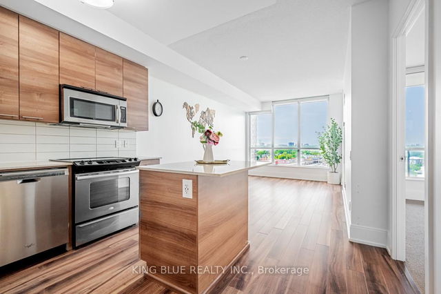 1005 - 15 Viking Lane