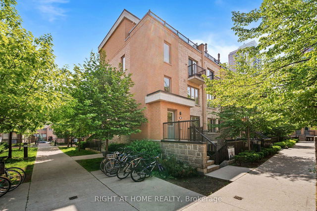 229 - 11 Foundry Avenue