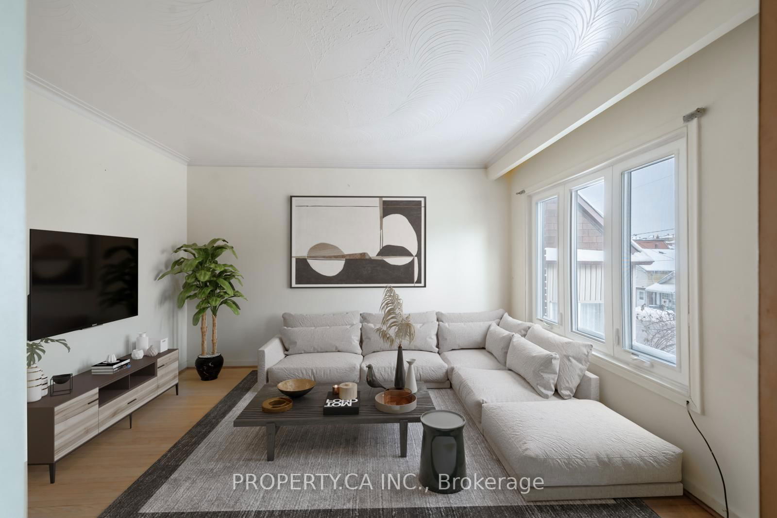 Detached House for sale at 2098 Dufferin Street, Toronto, Caledonia-Fairbank, M6E 3R7 - MLS: W12213071