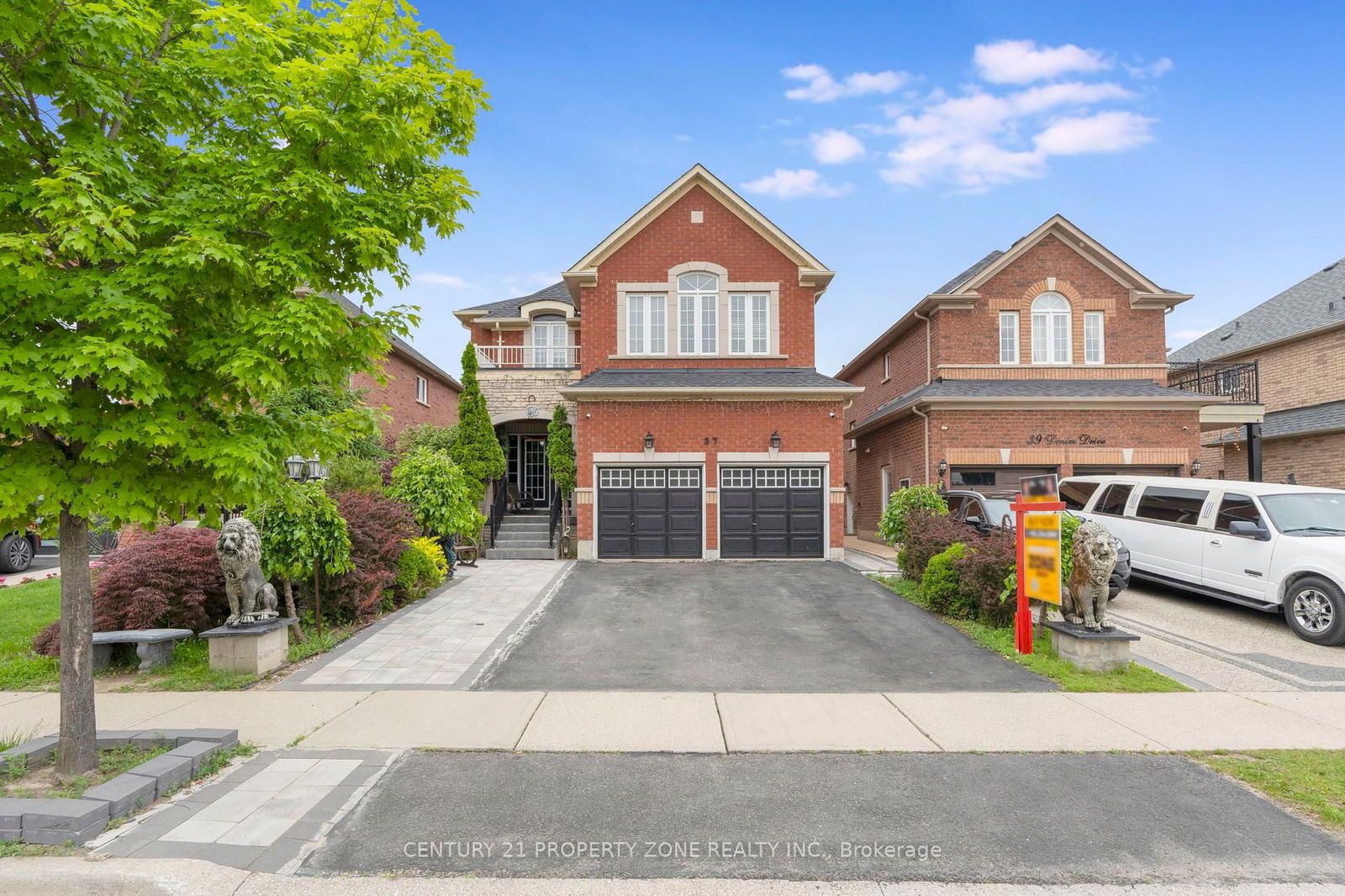 Detached House for sale at 37 Denim Drive, Brampton, Ontario, L6P 2R3 - Bram East - MLS: W12213324