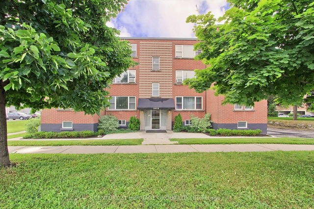 8 - 2418 New Street