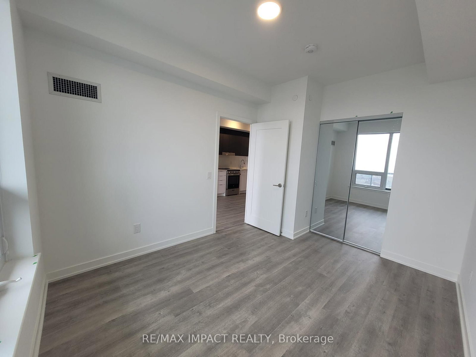 5105 Hurontario Street, Unit 1012 - Photo 21