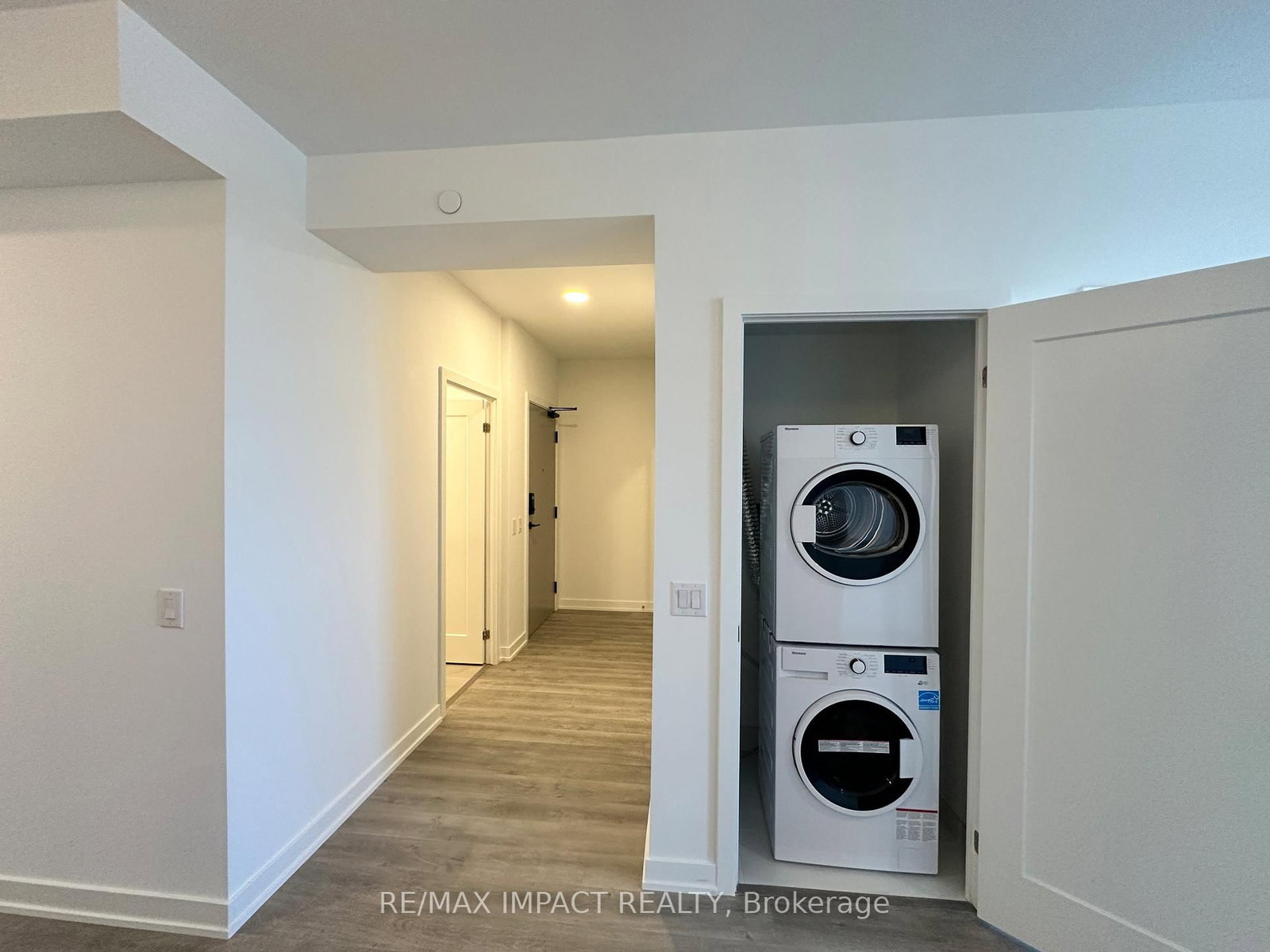 5105 Hurontario Street, Unit 1012 - Photo 30