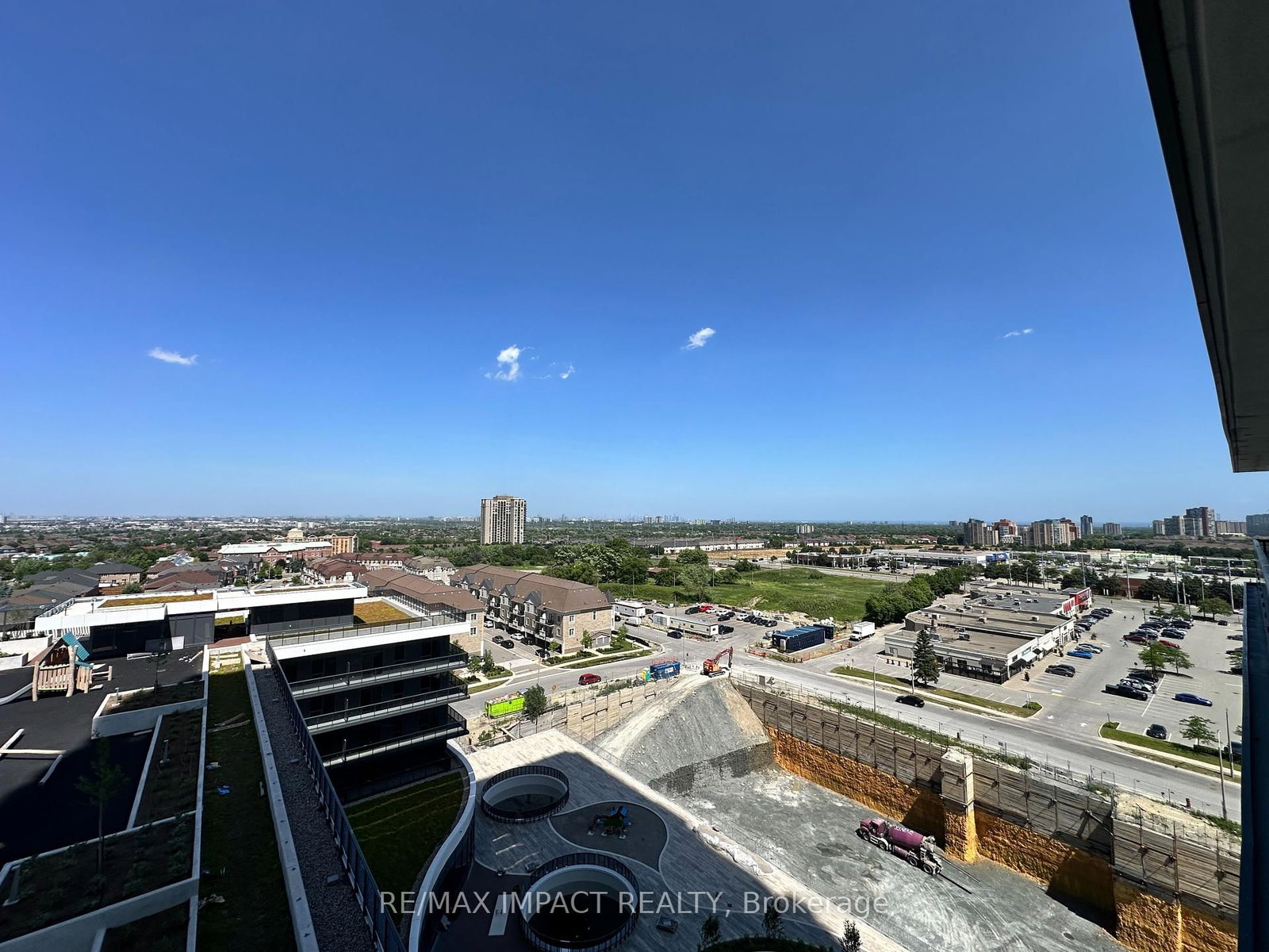 5105 Hurontario Street, Unit 1012 - Photo 32