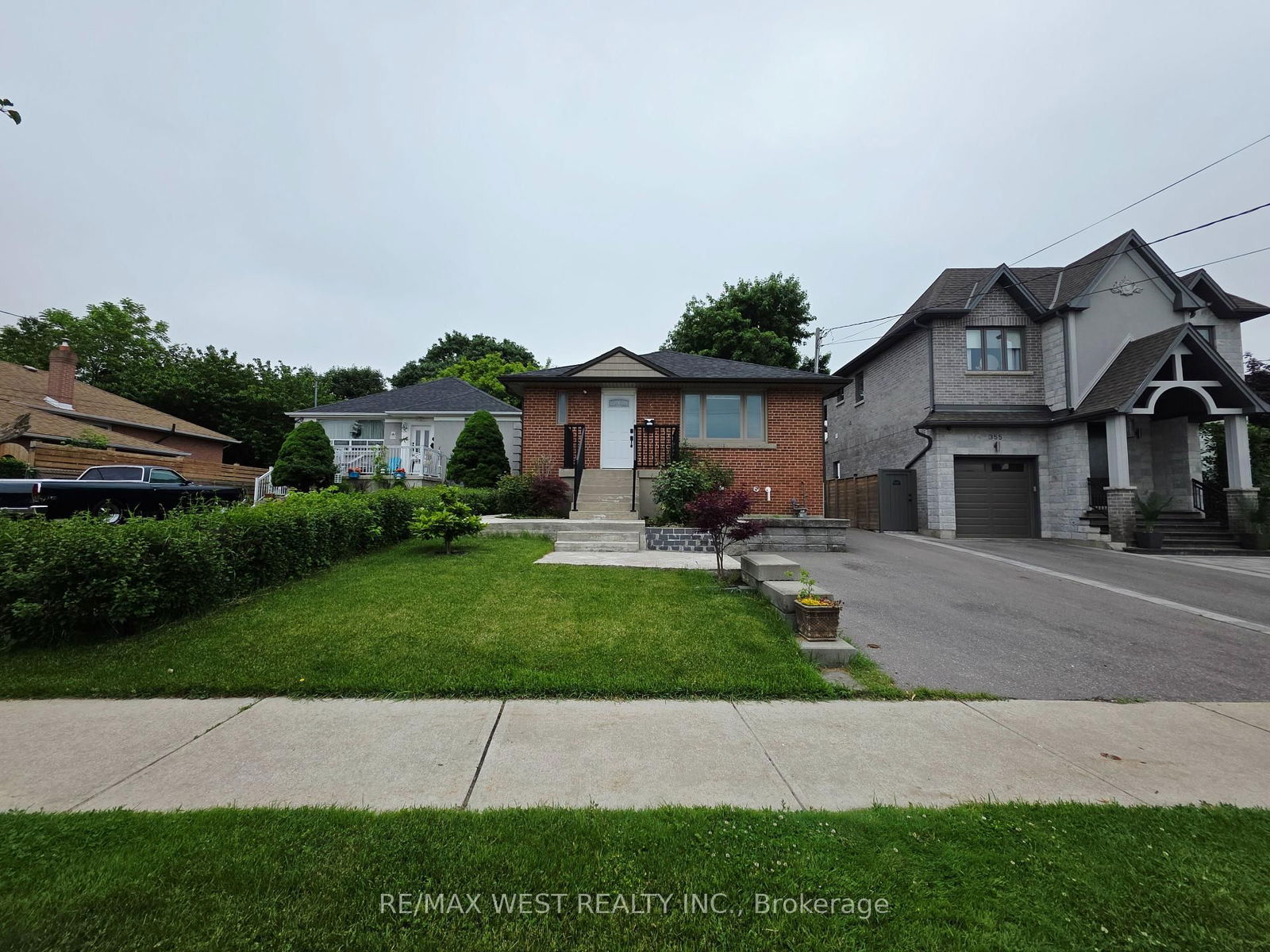 Detached House for sale at 357 Rustic Road, Toronto, Maple Leaf, M6L 1W6 - MLS: W12213986