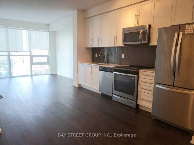 1206 - 510 Curran Place