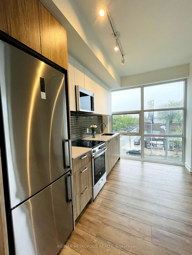 325 - 1787 St Clair Avenue W
