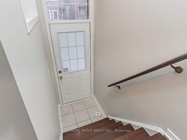43 - 435 Hensall Circle
