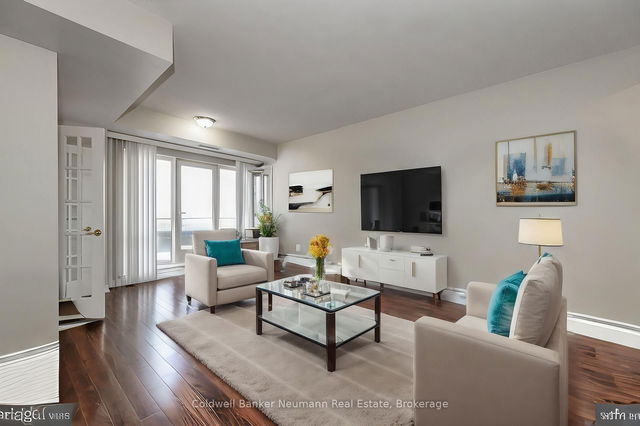 409 - 60 Old Mill Road