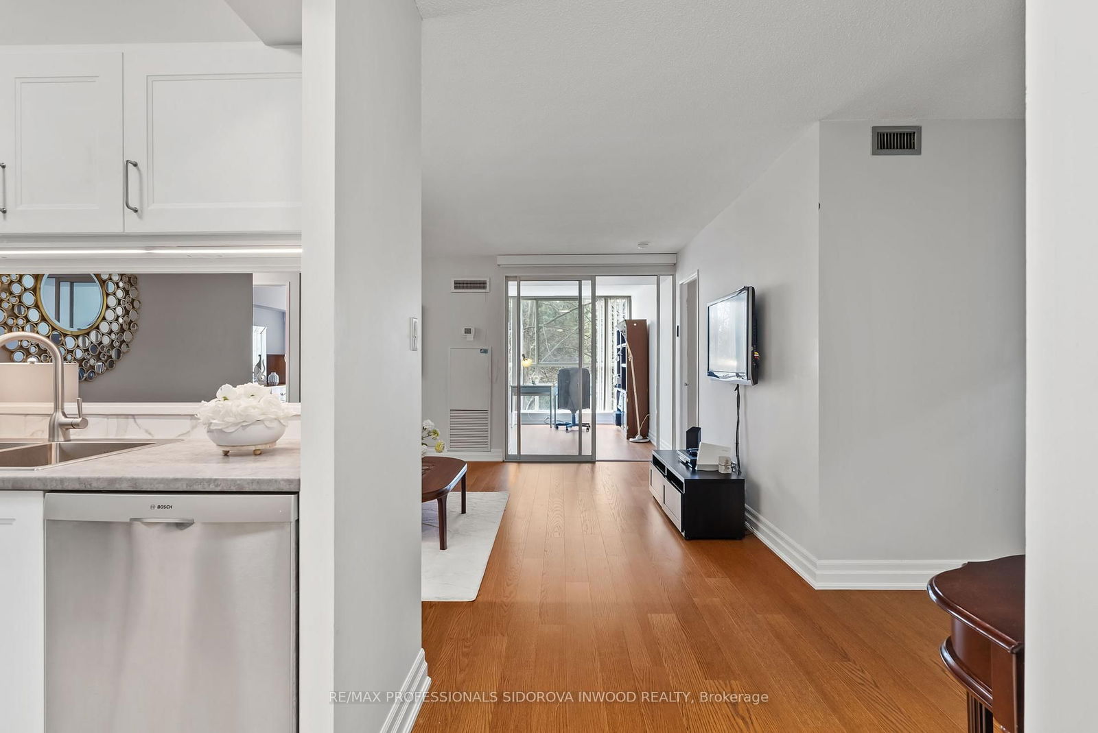 Condo for sale at 321-20 Southport Street, Toronto, High Park-Swansea, M6S 4Y8 - MLS: W12214567