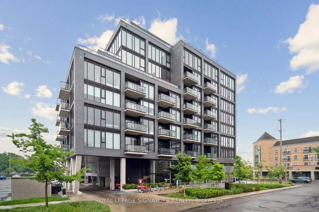 808 - 7 Smith Crescent