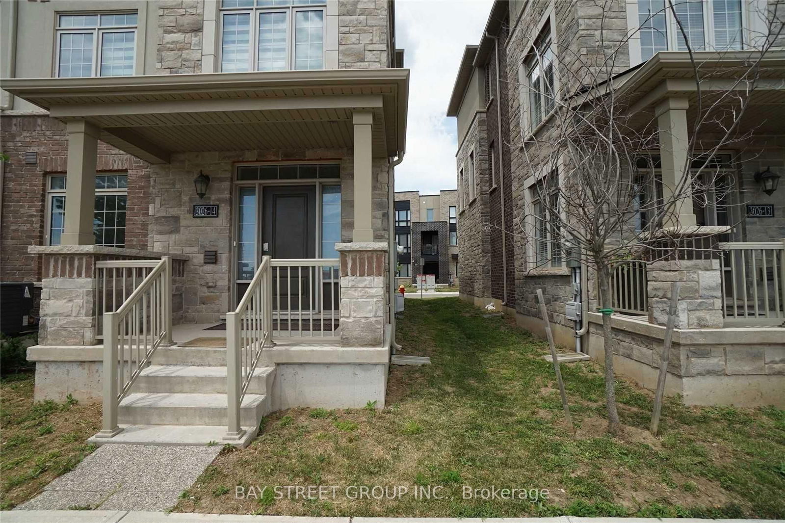 Townhouse for lease at 14-3026 Postridge Drive, Oakville, Joshua Meadows, L6H 0R8 - MLS: W12214661