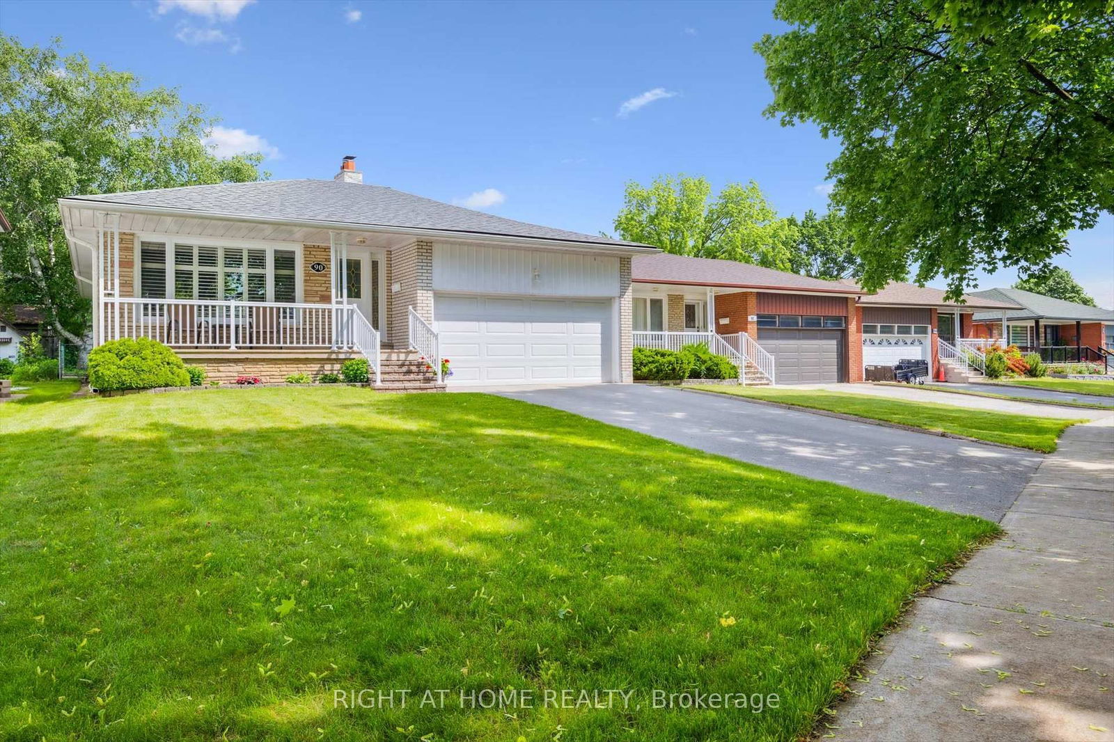 Detached House for sale at 90 Clement Road, Toronto, Willowridge-Martingrove-Richview, M9R 1Z2 - MLS: W12214696