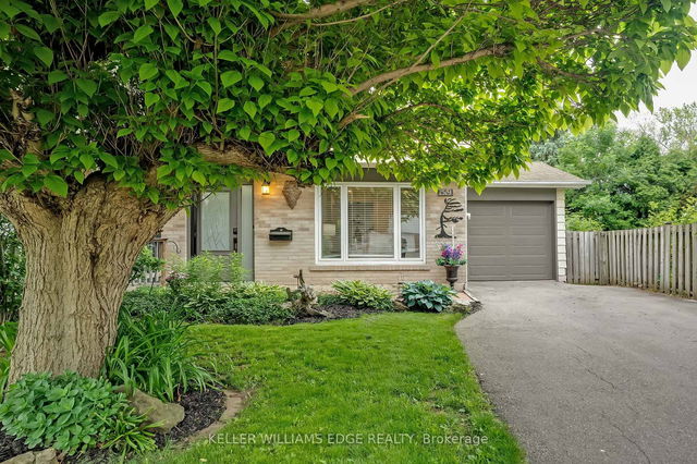1519 Newlands Crescent