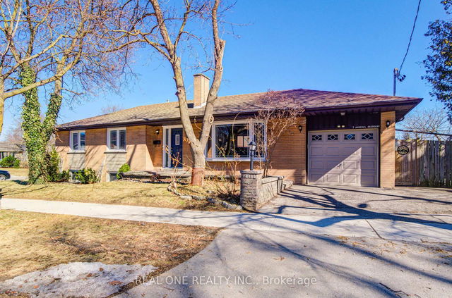 1 Barwell Crescent
