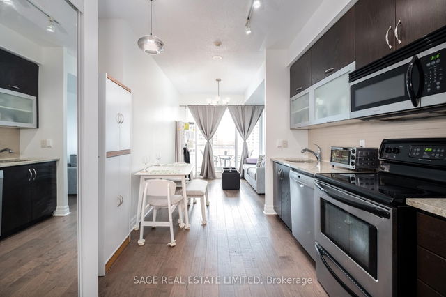 624 - 20 Gothic Avenue