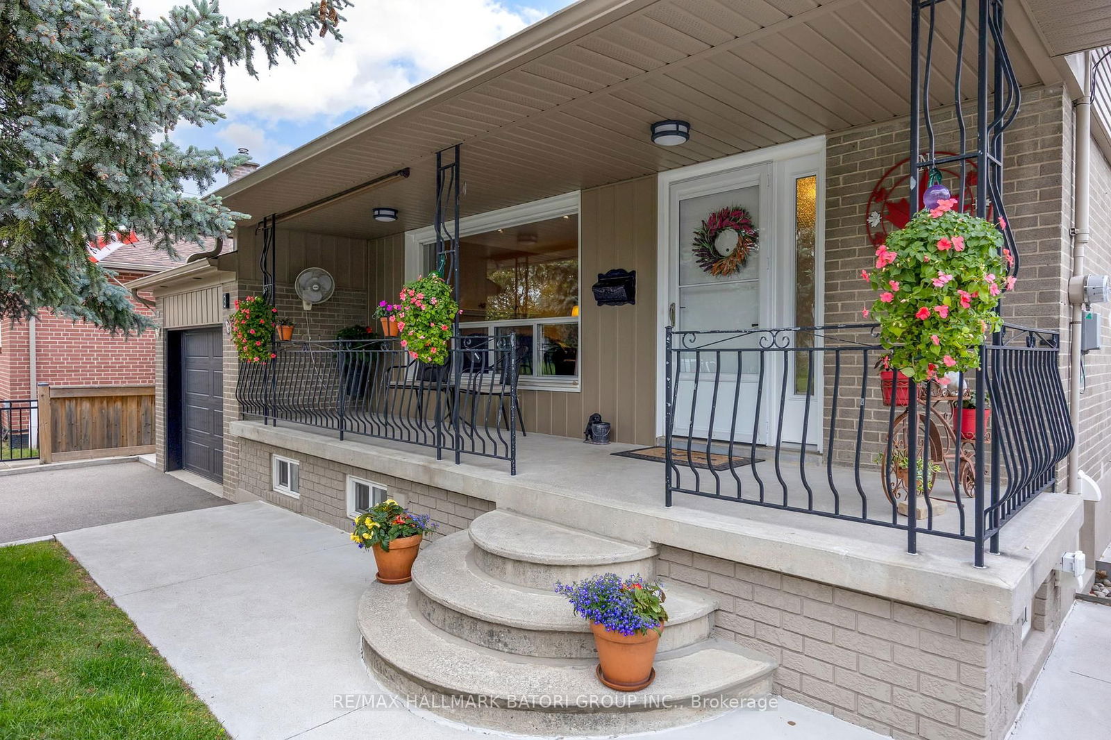 Detached House for sale at 3 Rosefair Crescent, Toronto, West Humber-Clairville, M9W 3B1 - MLS: W12215297