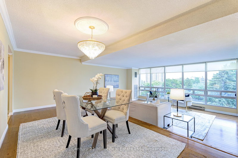 501 - 2180 Marine Dr, Oakville, L6L 5V2 | Image 3