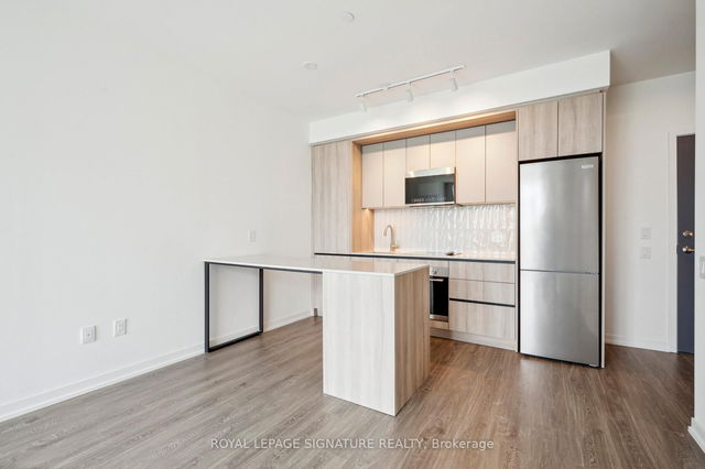721 - 2485 Eglinton Avenue W