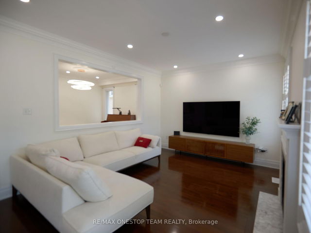 2461 North Ridge Trail