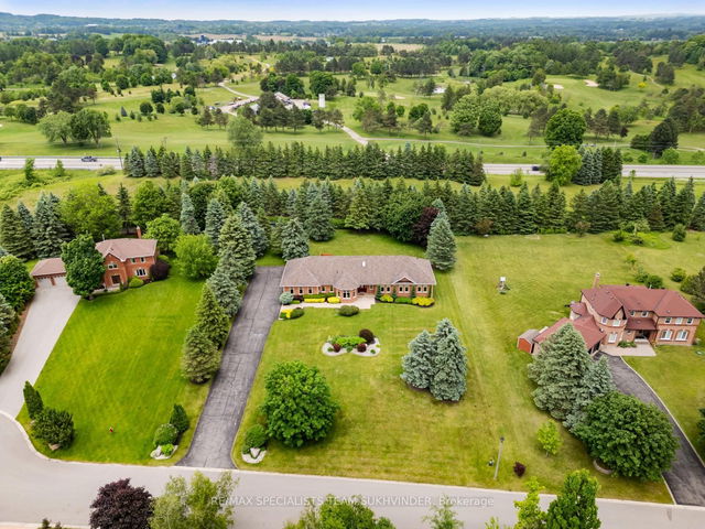7 Golfdale Court