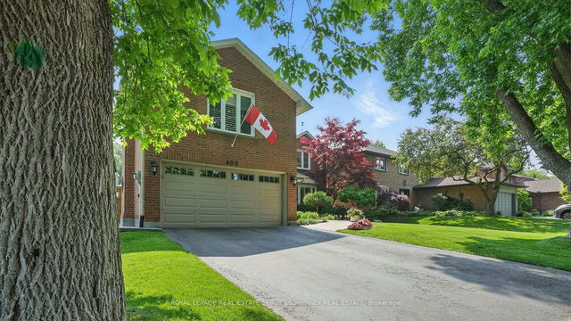 402 Barclay Crescent
