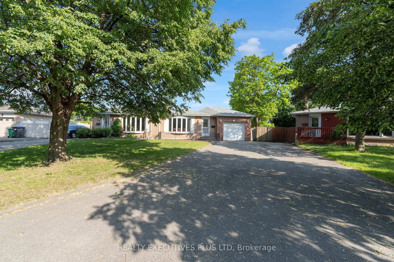 23 Brookdale Cres, Brampton, L6T 1M8 | Image 3