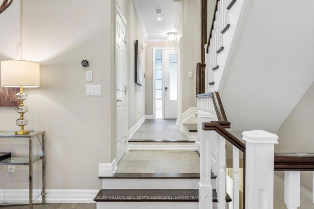 15A Elmwood Avenue N