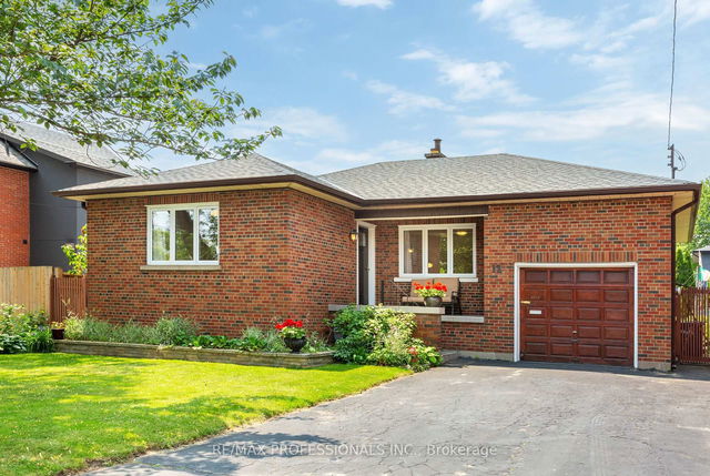 12 Mcintosh Avenue