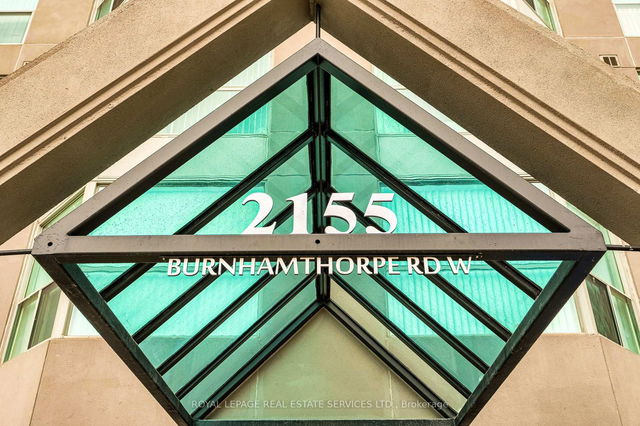 902 - 2155 Burnhamthorpe Road