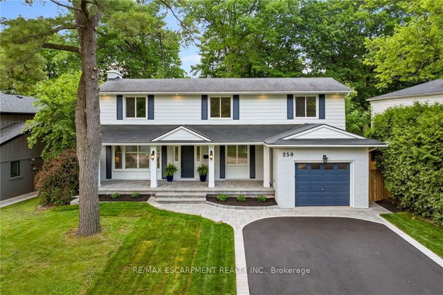 250 LINWOOD Crescent