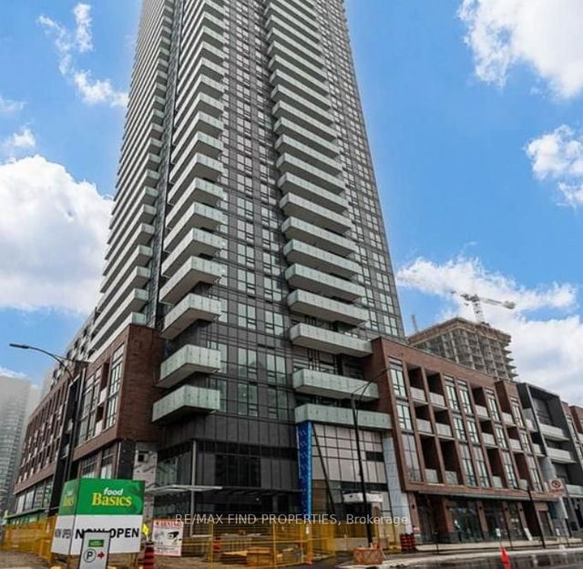 1405 - 430 SQUARE ONE Drive