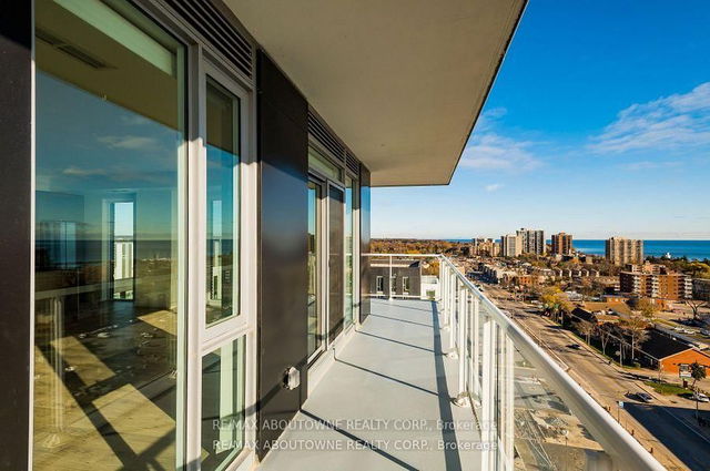 A1002 - 125 Bronte Road