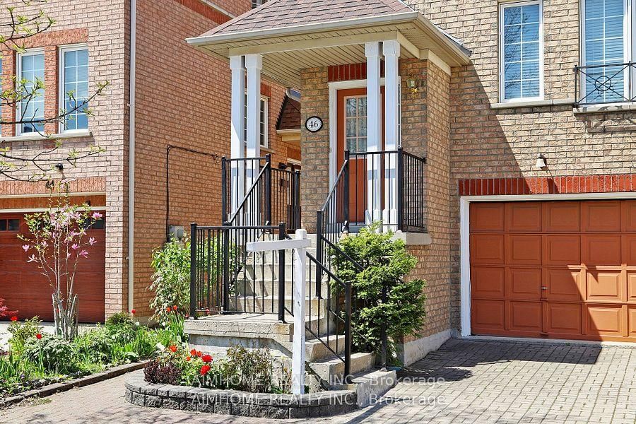 Detached House for sale at 46 Via Torre Drive, Toronto, Brookhaven-Amesbury, M6M 5J8 - MLS: W12217736