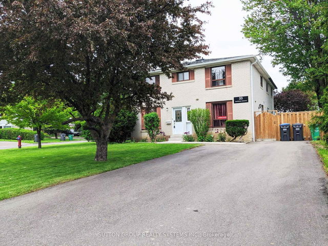 33 Earlsdale Crescent