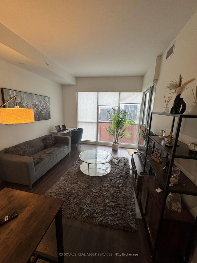 626 - 10 Park Lawn Road
