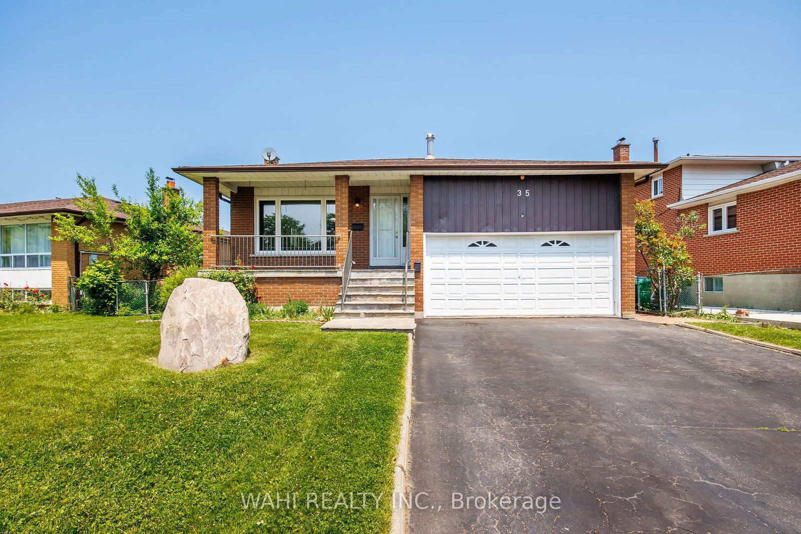 Detached House for sale at 35 Jayfield Road, Brampton, Ontario, L6S 3G2 - Northgate - MLS: W12218164