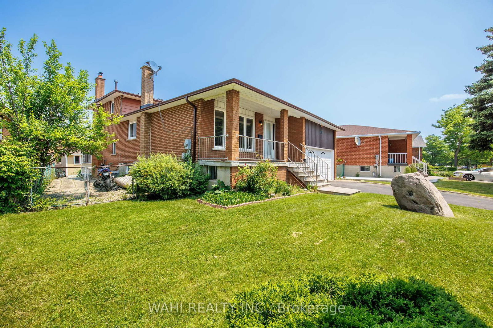 Detached House for sale at 35 Jayfield Road, Brampton, Ontario, L6S 3G2 - Northgate - MLS: W12218164