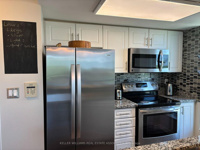 809 - 2585 Erin Centre Boulevard