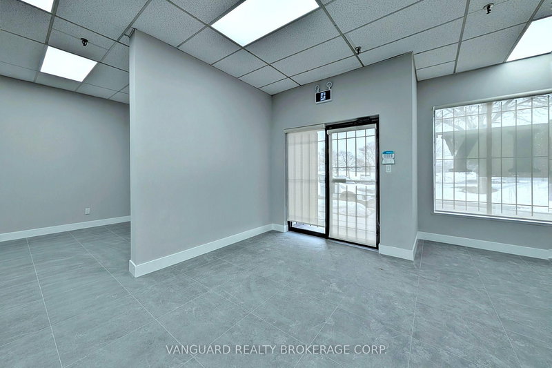 38 - 2901 Steeles Ave, Toronto, M3J 3A5 | Image 2