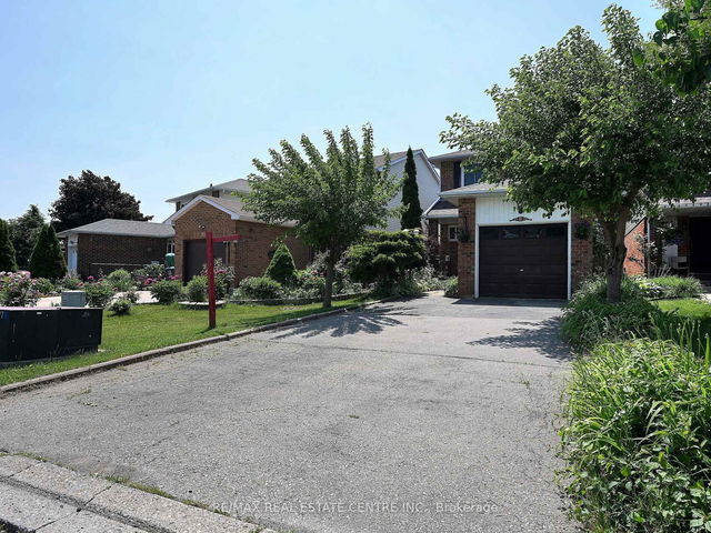 8 Stephensen Court