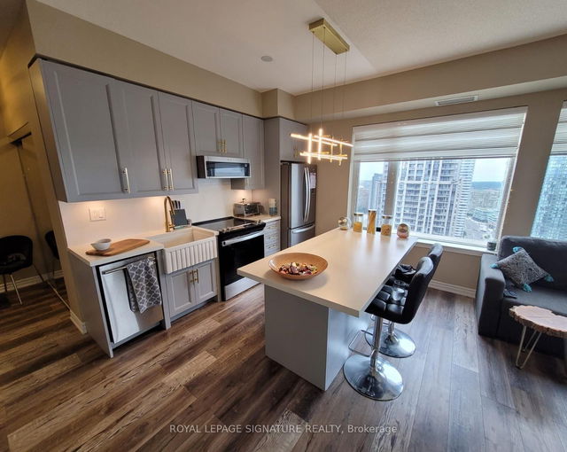 3208 - 385 Prince of Wales Drive