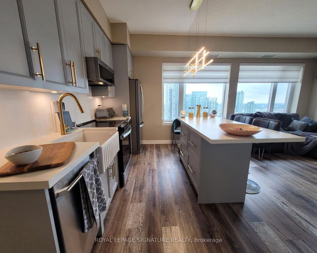3208 - 385 Prince of Wales Drive