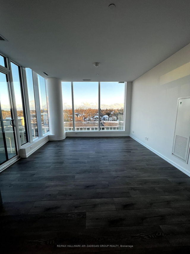 506 - 4208 Dundas Street